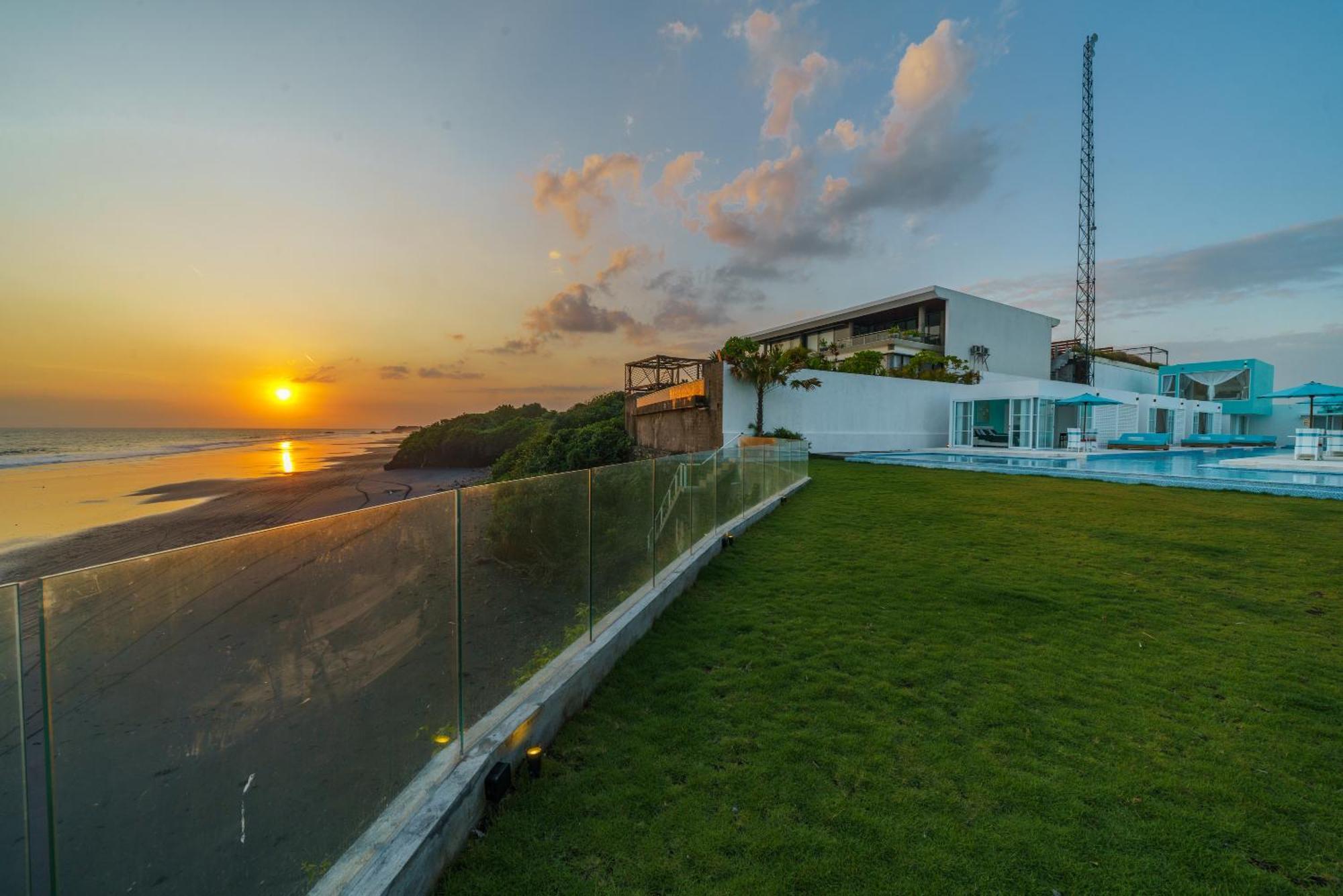 Abian Kapas Beach House Tabanan  Bagian luar foto